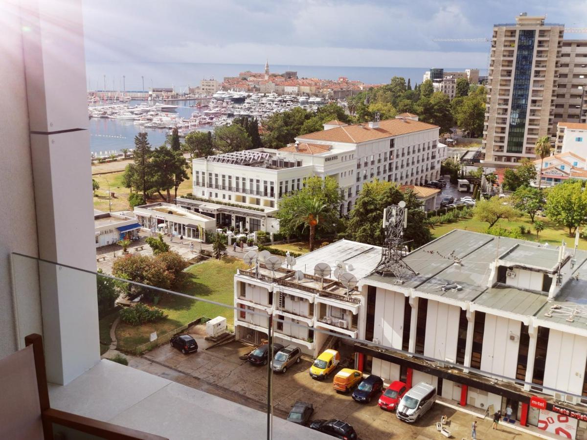 Apartment Wow Center Sea- City View